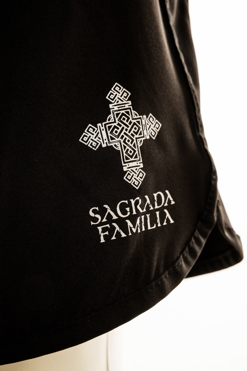 Foto 1 — Short Sagrada 01